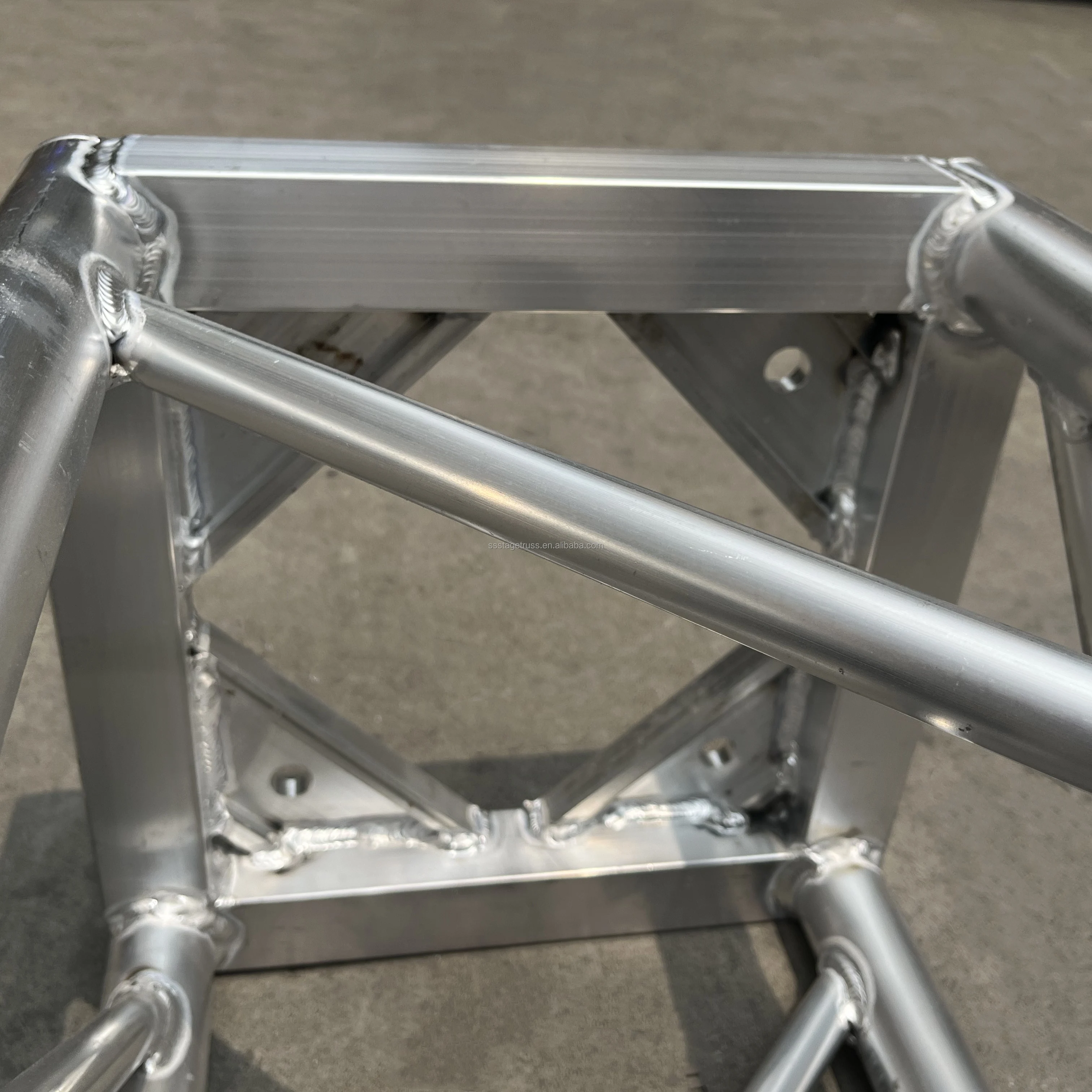 product factory price bolt truss 400400mm customize heavy duty vice tube stage lighting  screw truss display489-8