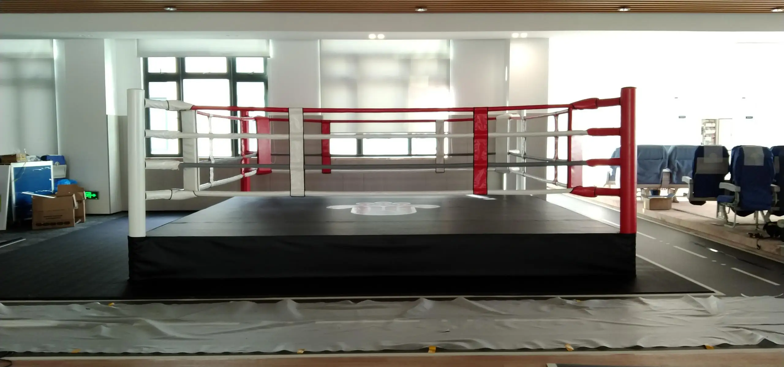 Боксерский ринг для продажи 4-7 м предназначенный соревнований по кикбоксингу используемых в славных и ФС-соревнованиях