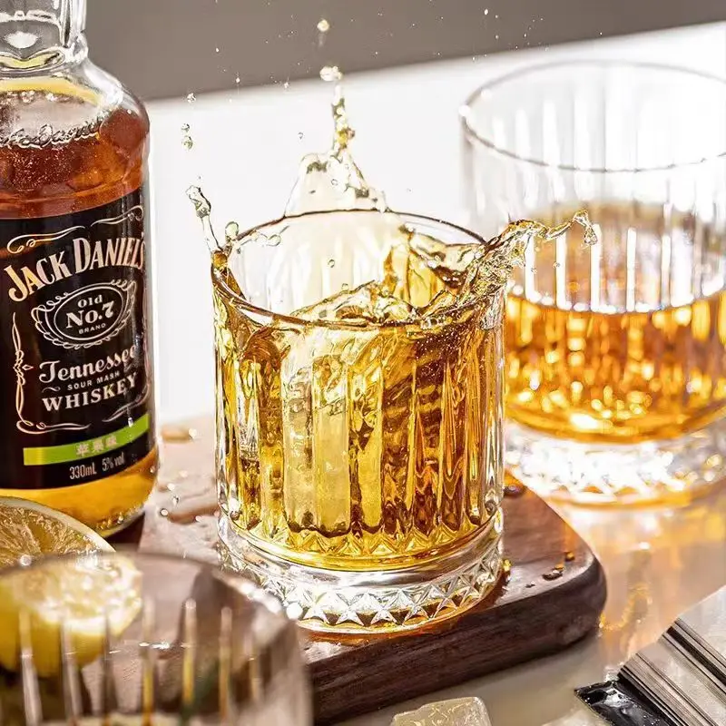 Luxury Ribbed Diamond Pattern Whiskey Glass Heavy Base Lead Free Crystal Old Fashioned Rocks Glass for Bar
