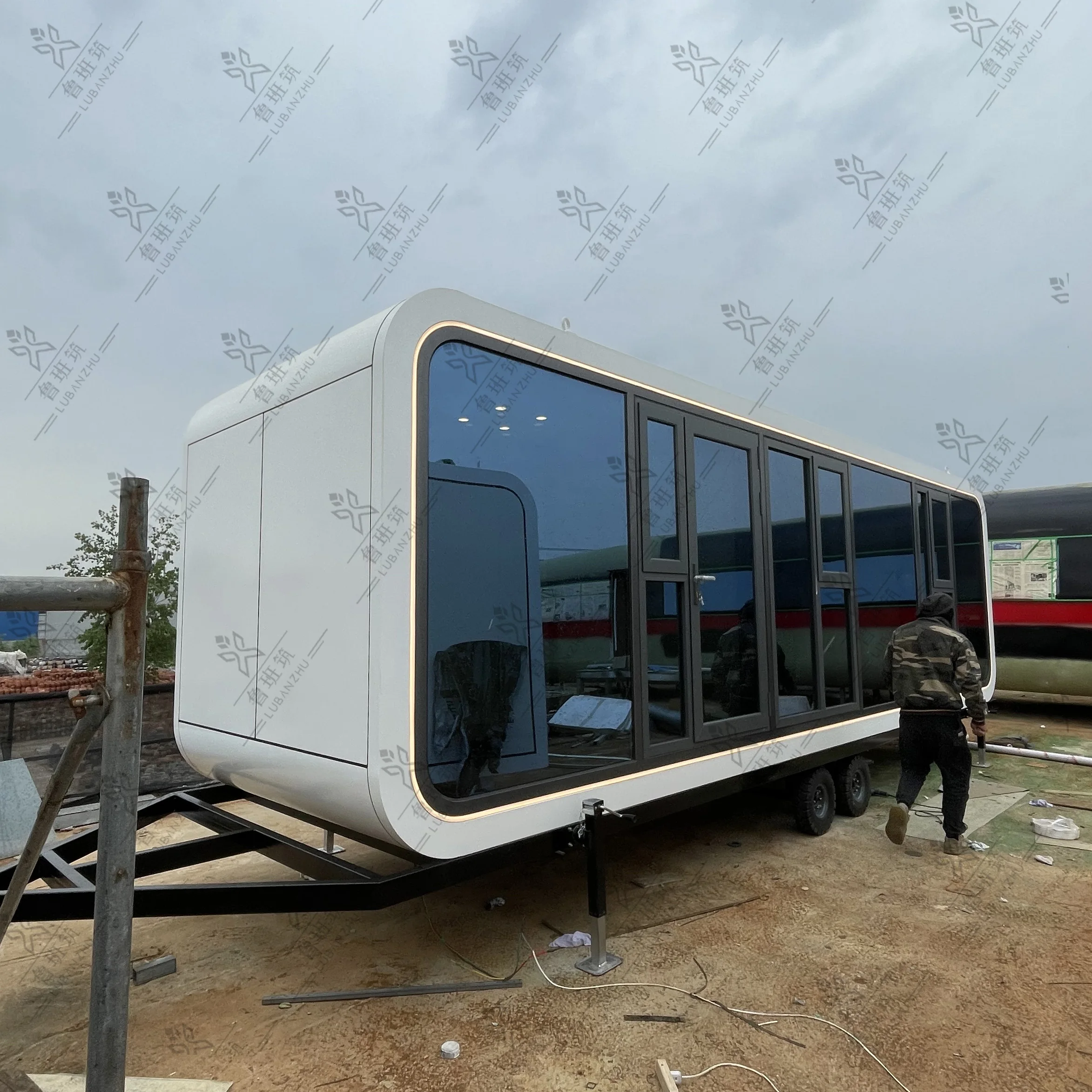 Aluminum Tiny House Mobile Apple Cabin Travel Camper Trailer For Living ...