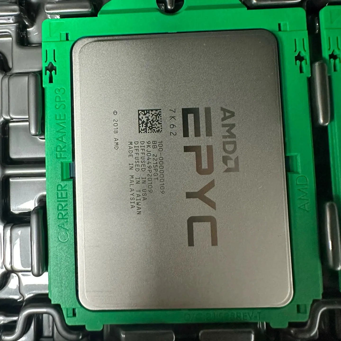 AMD EPYC 7K62 - 48 Cores, 96 Threads, 2.6ghz Server CPU