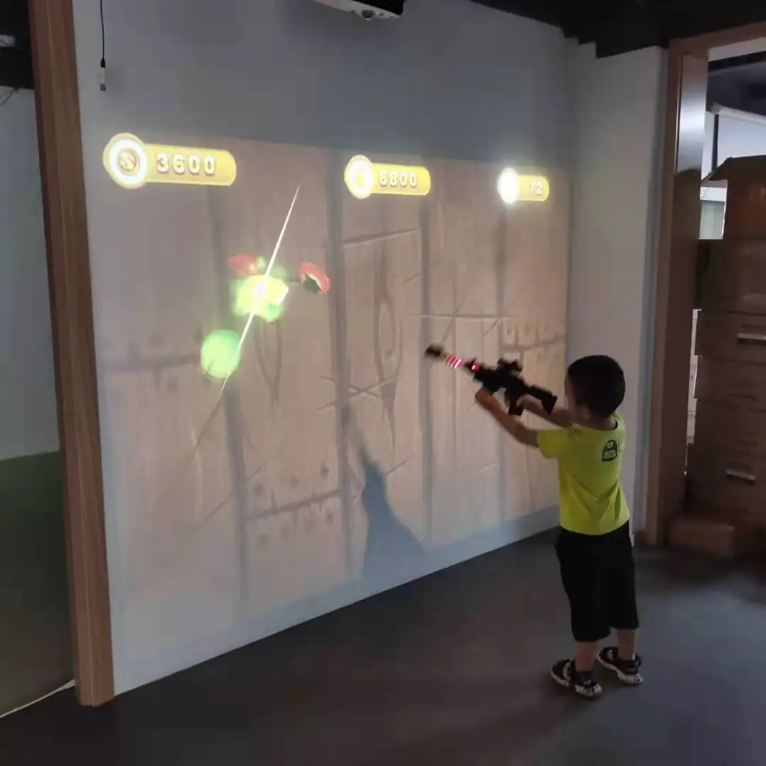 子供向けハンティングゲームインタラクティブウォールプロジェクション