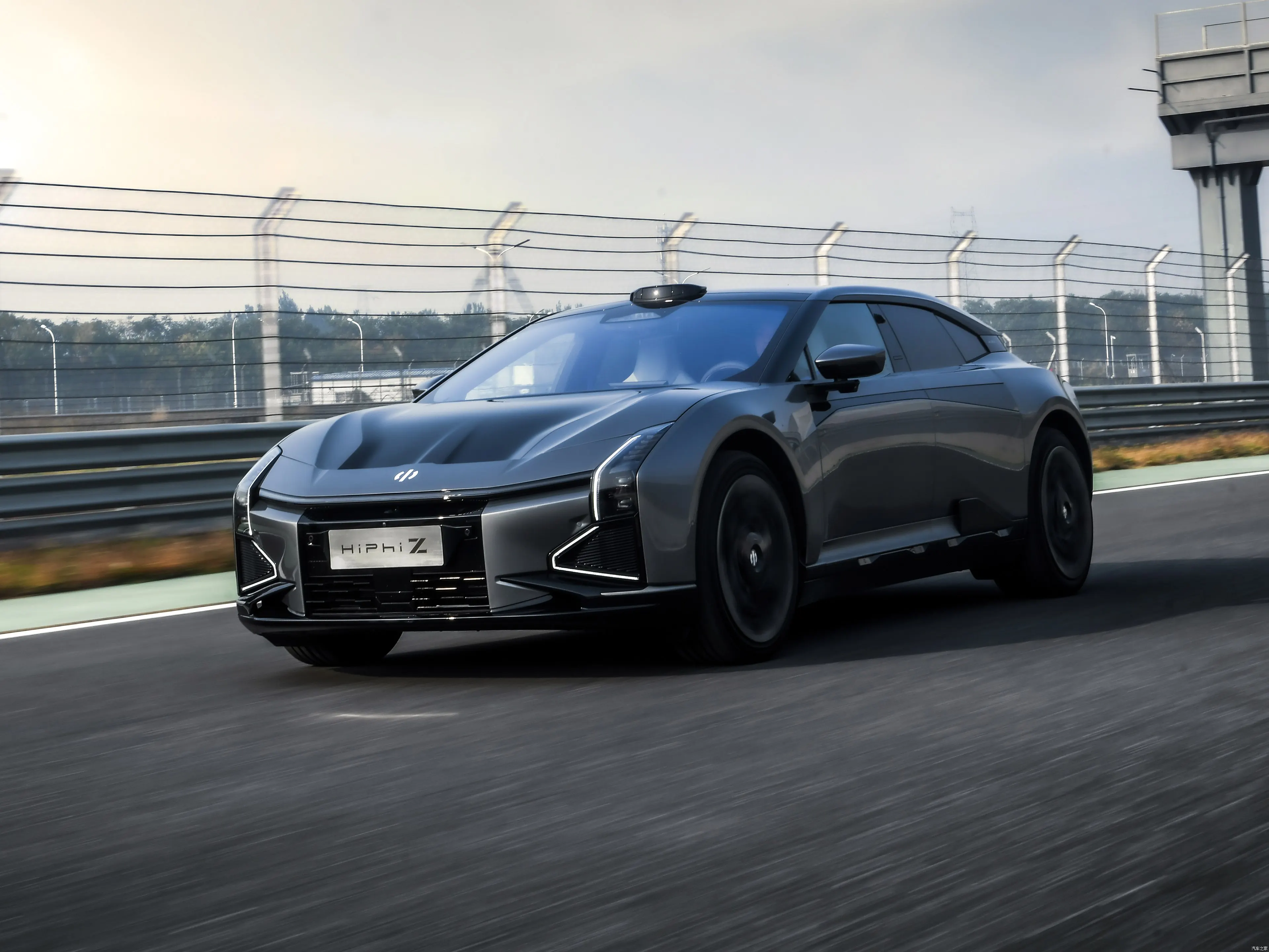 Hiphi Z Electric Car 2023 705km Longendurance Highend 5 Seats 4 Seats