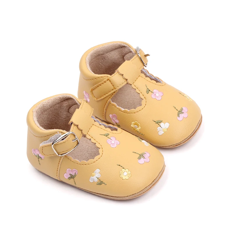 Baby Shies Factory Beautiful Flower Embroidery Soft PU Leather Spring Autumn Baby Toddler Girl Shoes supplier