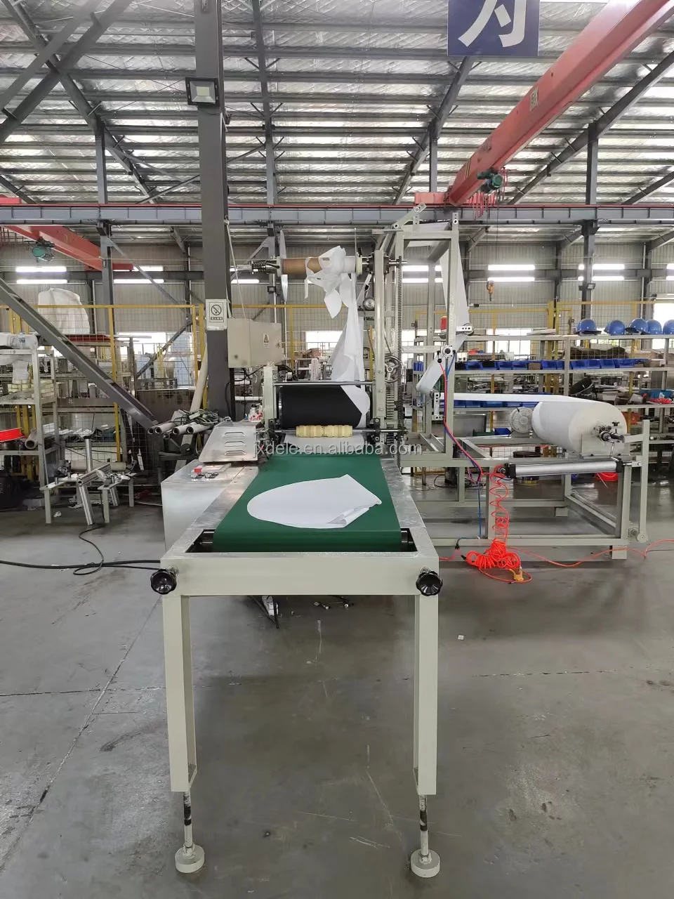 China Automatic Dental Bib Making Machine Apron Machines Buy High