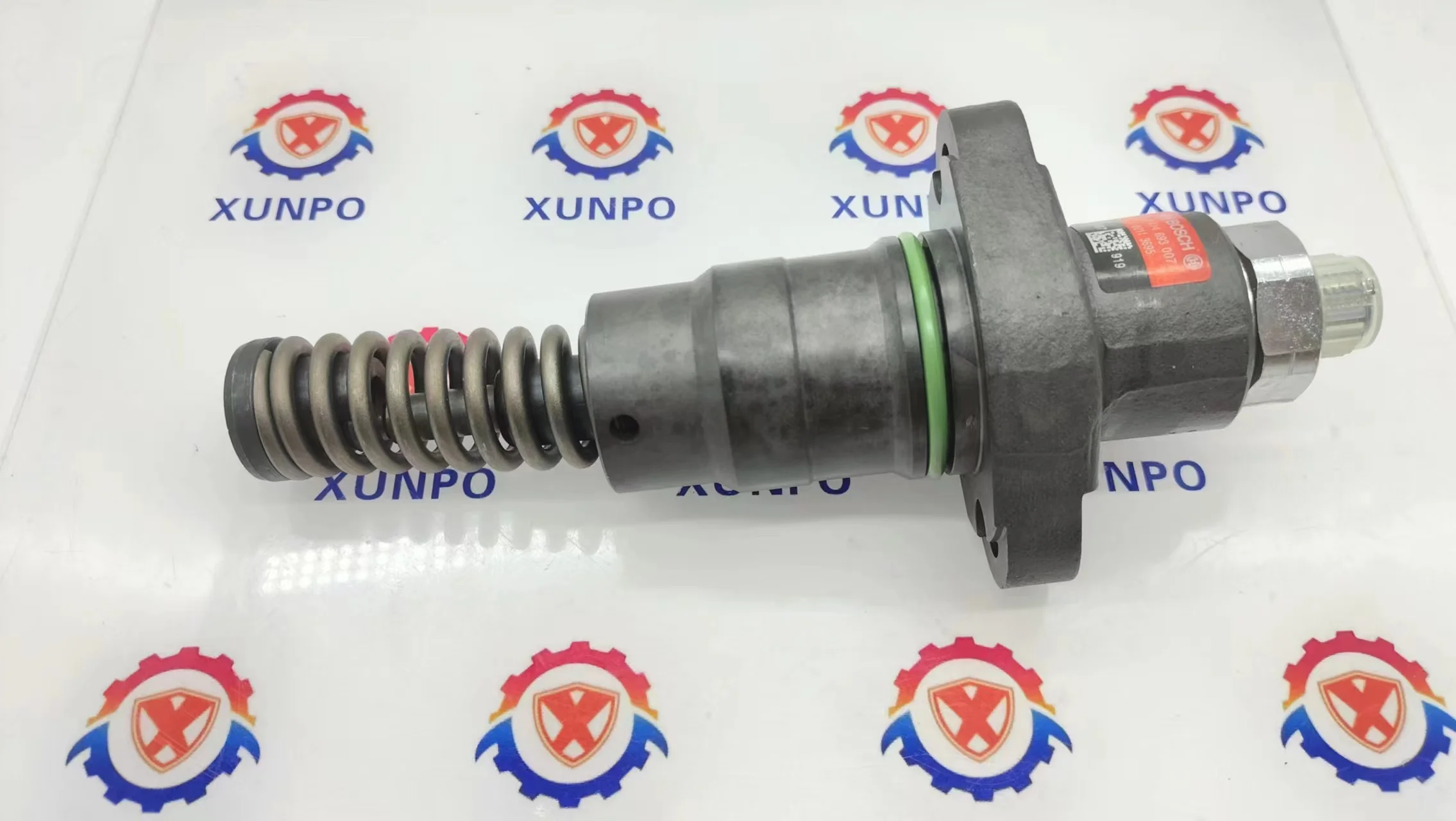 EC210B D6E Fuel Pump 02113695 0211-3695 Fuel Injector Unit
