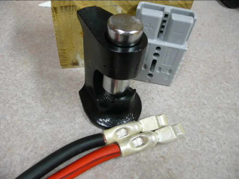 Battery Cable Crimping Tool 10-120 Mm2, Cable Lug Crimping Tool For Heavy Duty Wire Lugs, Battery Cable Crimper For AWG 8-4/0, Hexagon Lug Crimping Tool For Wire Cable Cutting And Crimping | US-365293