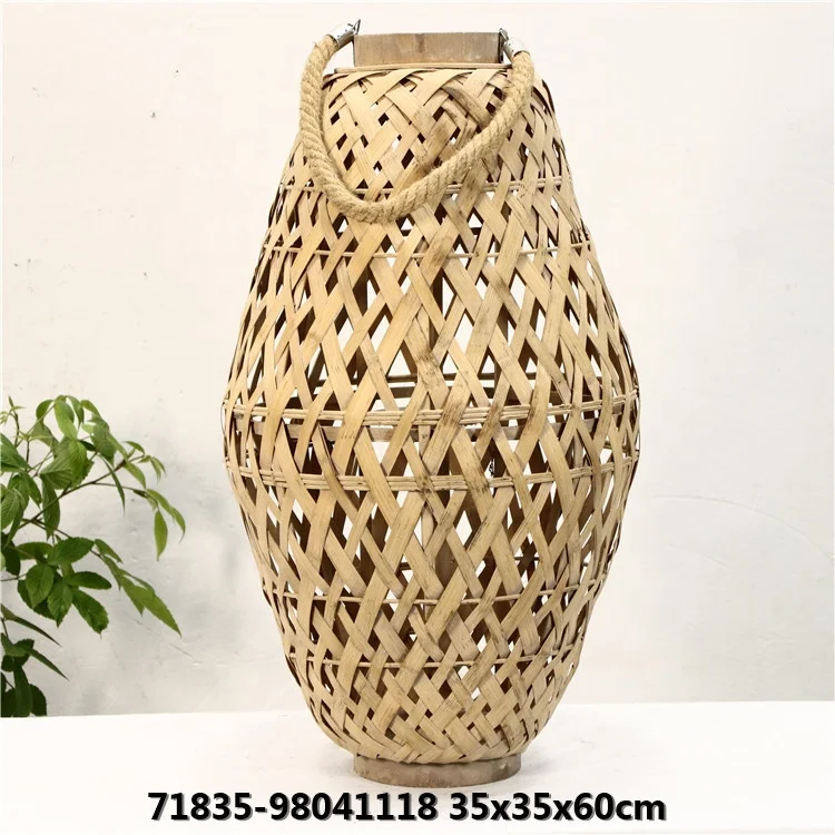 Rustic Style Handmade Bamboo Lantern Retro Portable Rattan Lantern for Home decoration