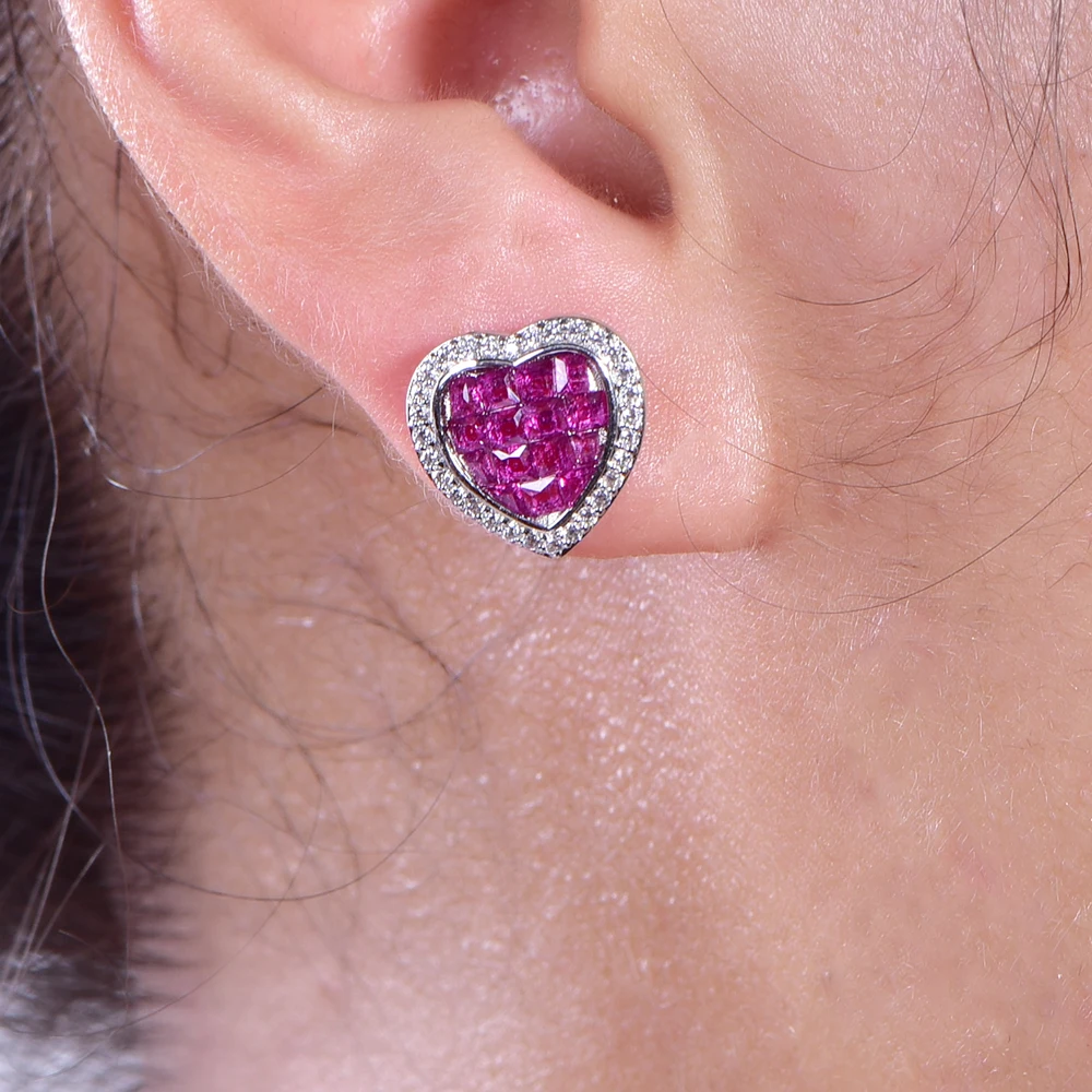 High Quality Invisible Inlaid diamond Ruby Heart Shaped Earrings Unique Simple Silver Stud Earrings