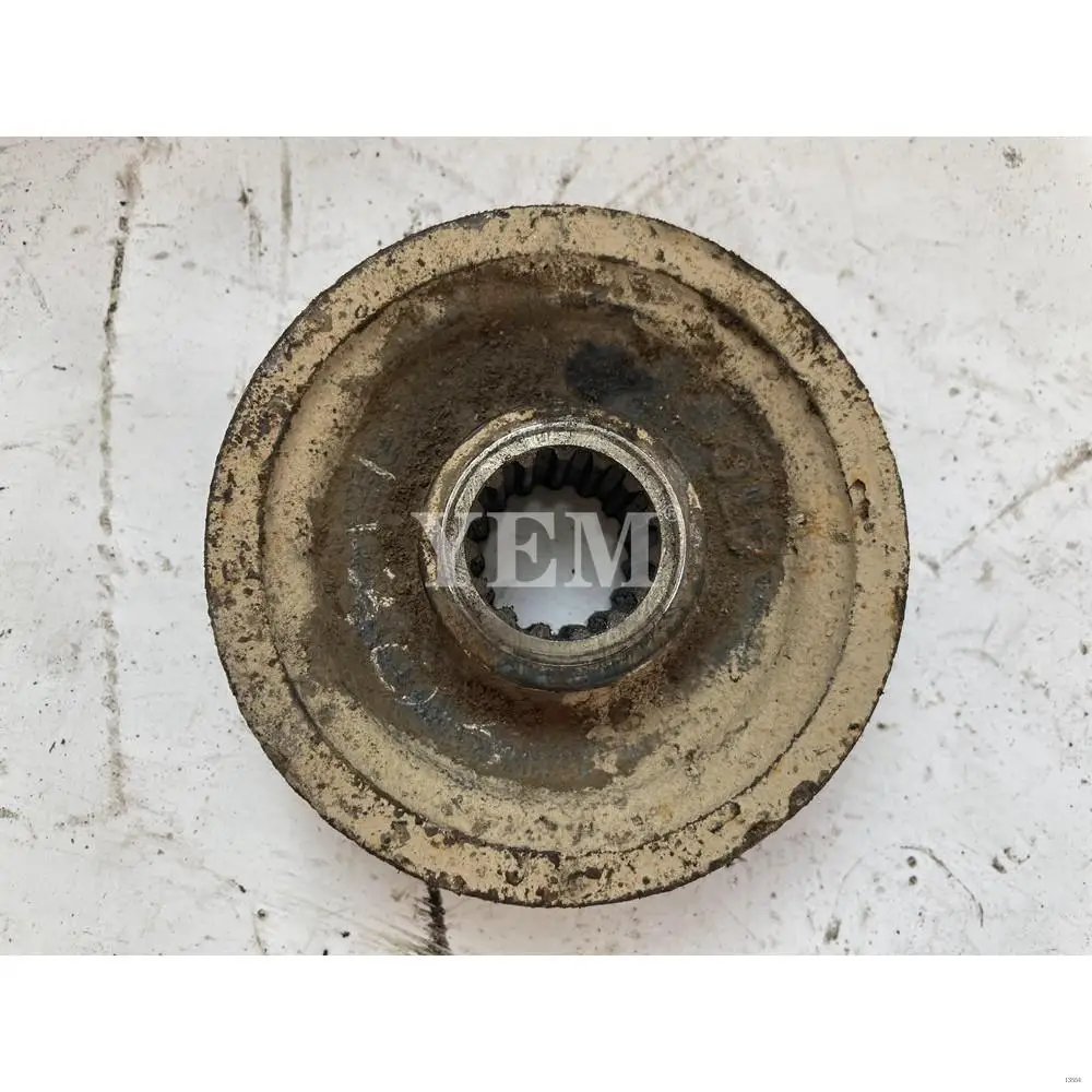 Brand New V1305 Crankshaft Pulley Fit for Kubota V1305 Engine.