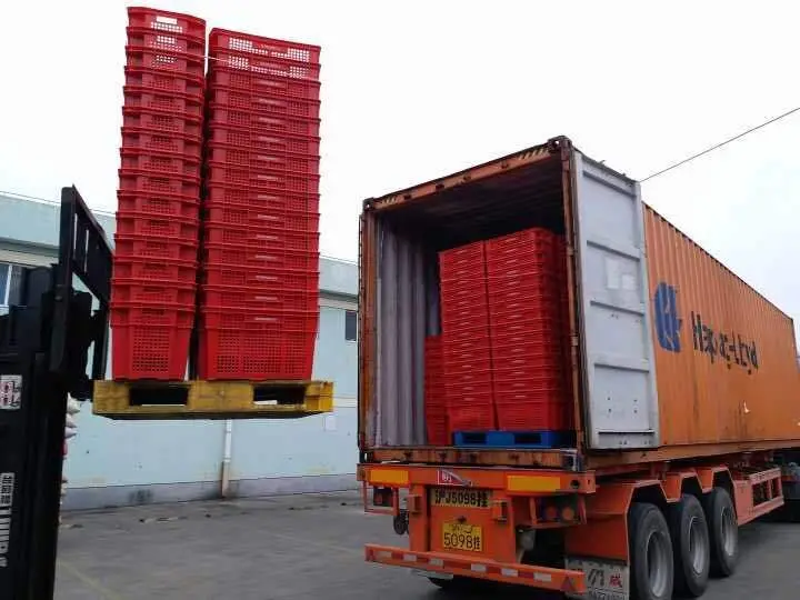 Food Safe Stackable and Nestable Large Plastic Crates Solid Plastic Crate for Transport of Fish and Shellfish