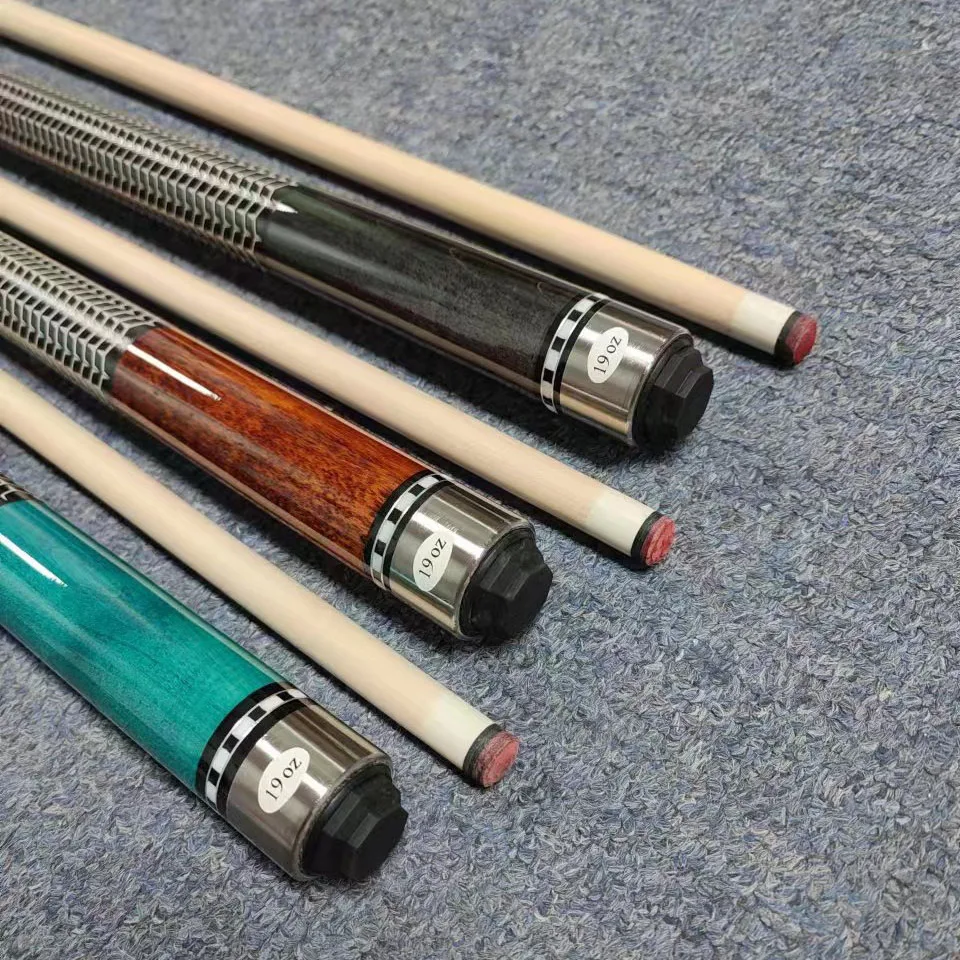 Genuine Canadian Maple Cue ビリヤードキュー Classic Sport 57 in. Classic Canadian Maple 2-Piece Wooden