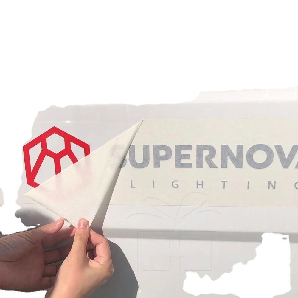 Виниловая наклейка разных цветов для использования на открытом воздухе