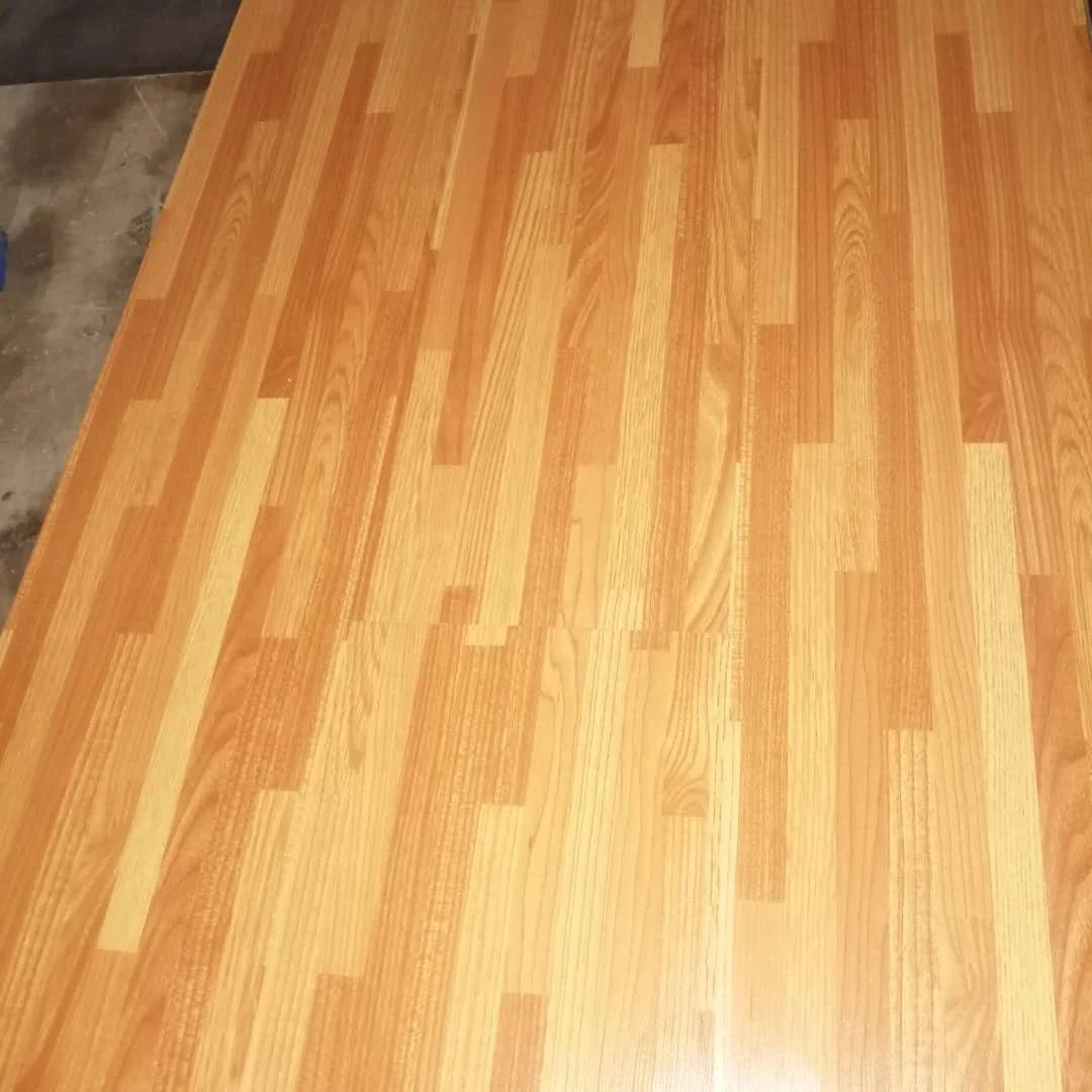 Elegant and Simple Waterpoof Laminate Flooring with a Thickness of 8mm 12mm Suitable for Both Home and Office Use.
