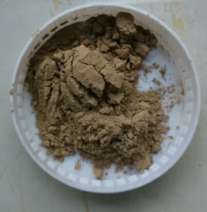 bentonite powder2