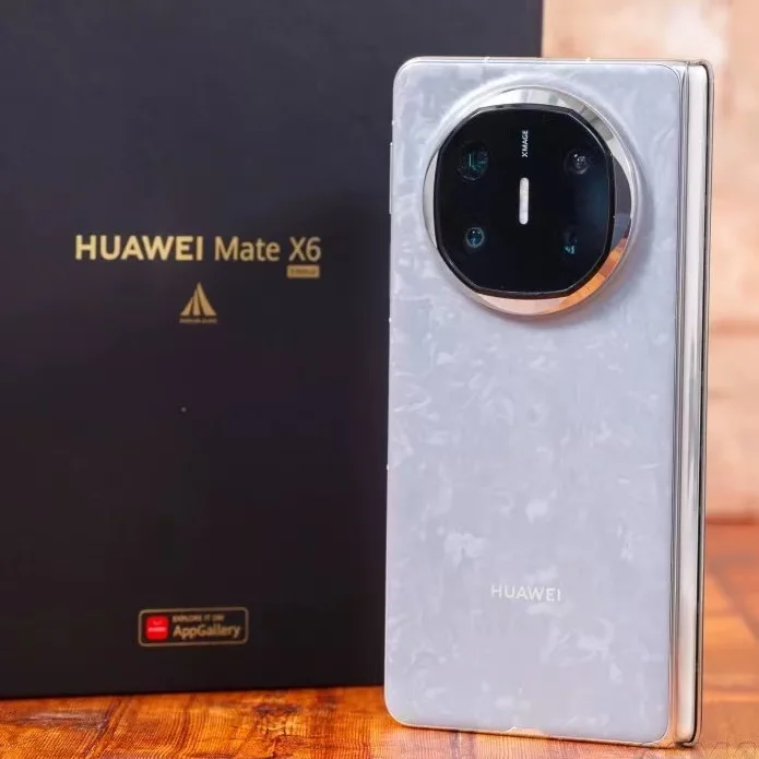 HUAWEI Mate X6 5G Smartphone 7.93