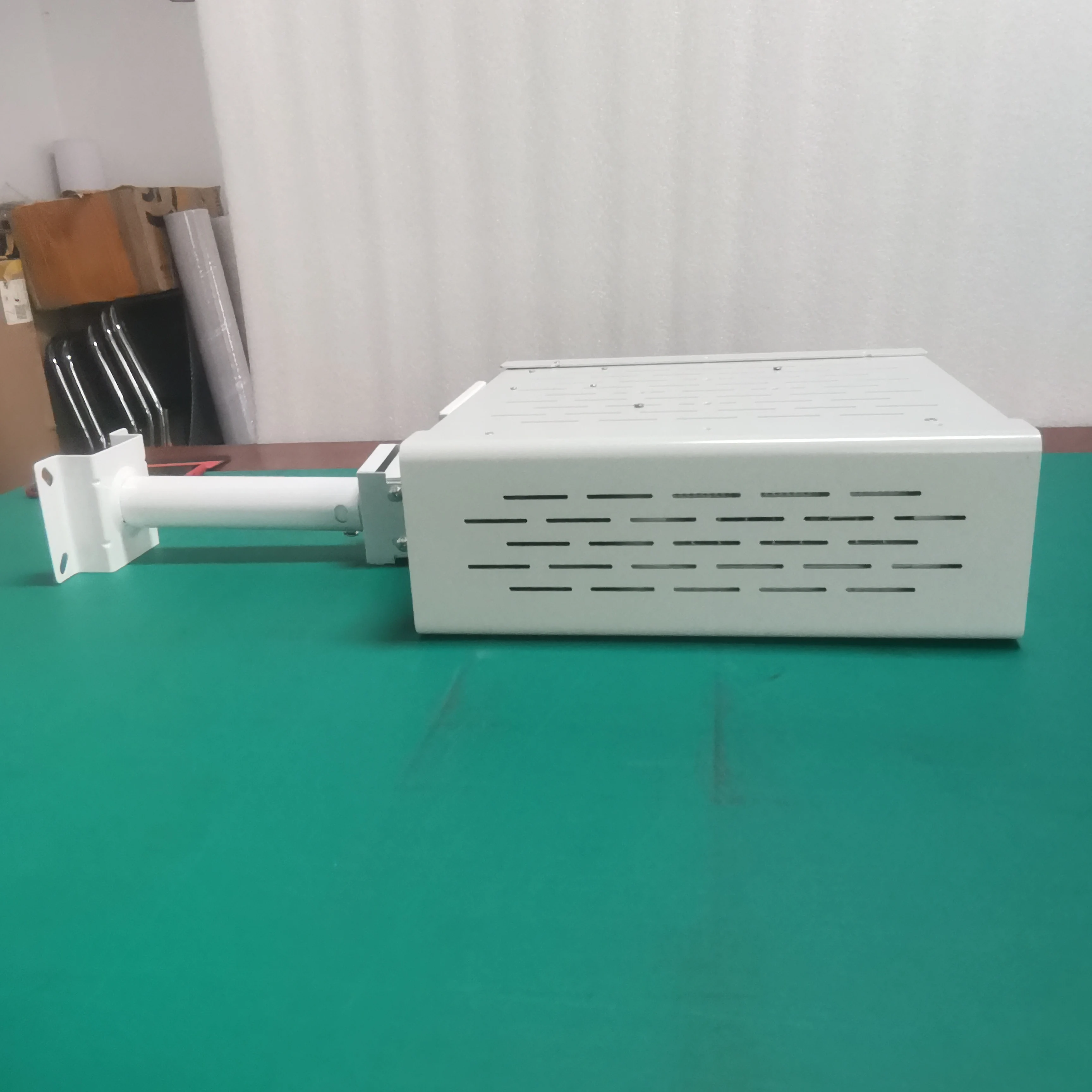 Short Throw 1080p Projector Short Throw Interactive Floor and Wall Projector with 80 Games for Kids School Playground