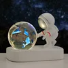 Amado compañero astronauta-delfín-luz colorida