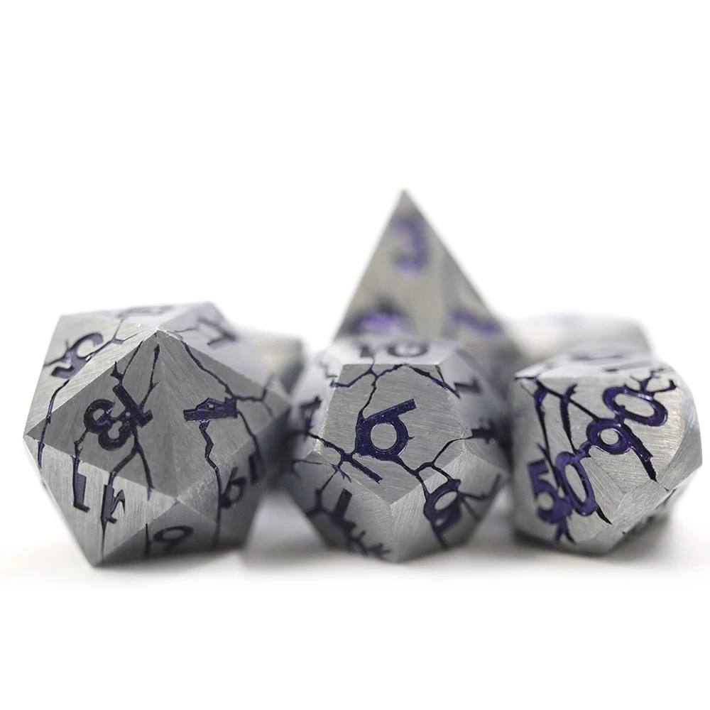 7pcs ドラゴンボールアンドドラゴンズ DND サイコロセット 亜鉛合金 クラックスタイル ゲーム用サイコロ