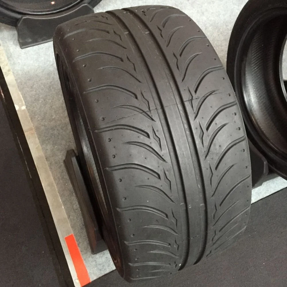 Racing 17 Inch High Quality Racing Tire 235/55 ZR17 235/50 ZR17
