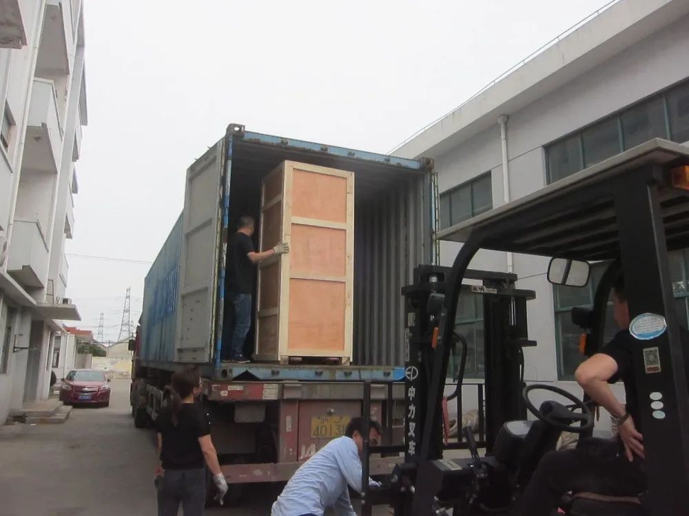 
 Резервуар для хранения шоколада из нержавеющей стали емкостью 1000 л  