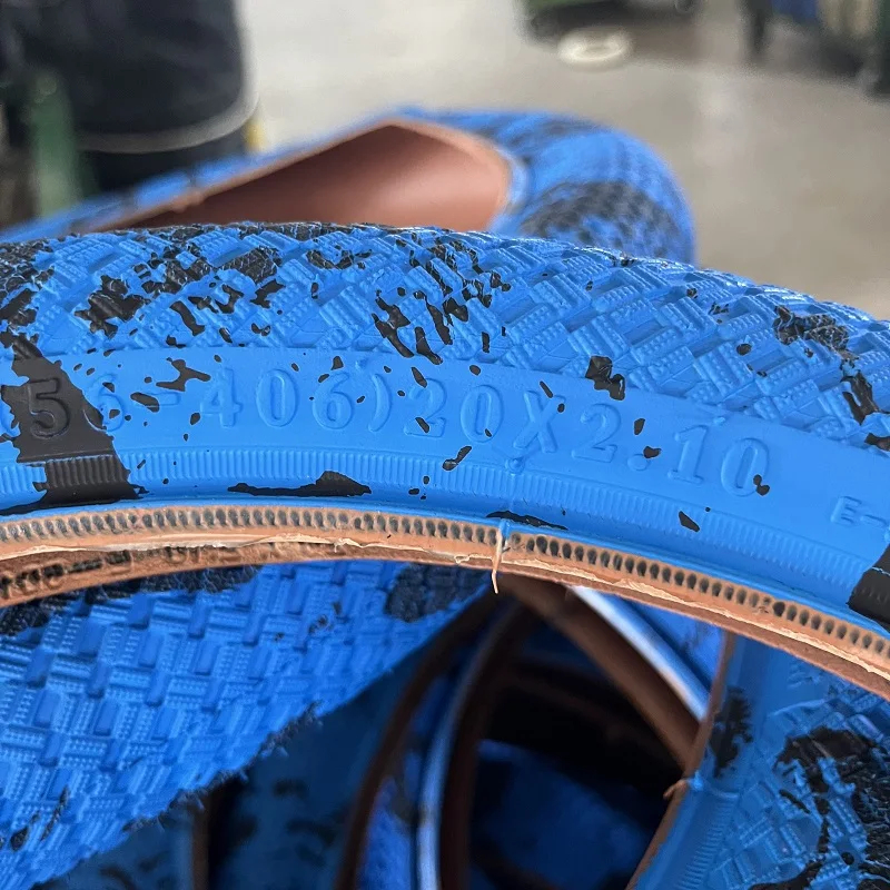 20x2.1 Unique Design Blue Color Camouflage Bicycle Tires for BMX in Various Sizes
