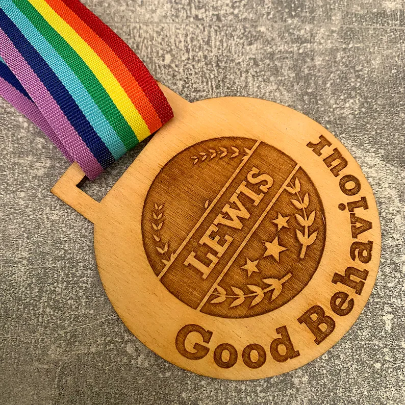 Custom Eco Friendly Unique Key Karate Soccer Football Sports Wood Medal Display Race Baseball Blank Printed Carving Wooden Medal