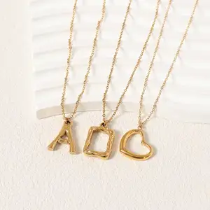 26 Letter Creative Women's Dainty Initial Gold Plated Charms Necklace Link Chain Choker with Heart Shape Pattern for Party