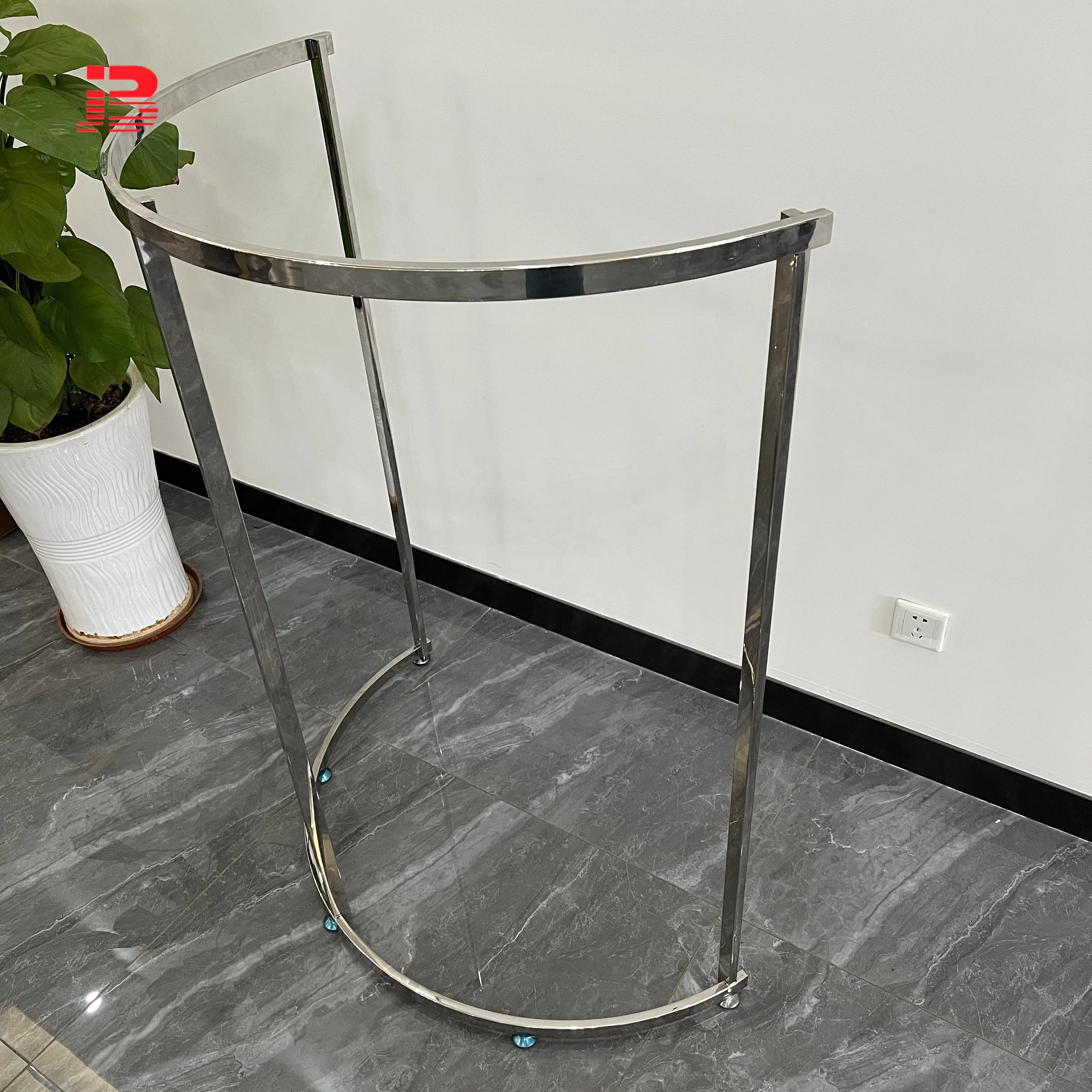 Semi-Circular Island Rack Hanger Stainless Steel Clothing Display Rack factory