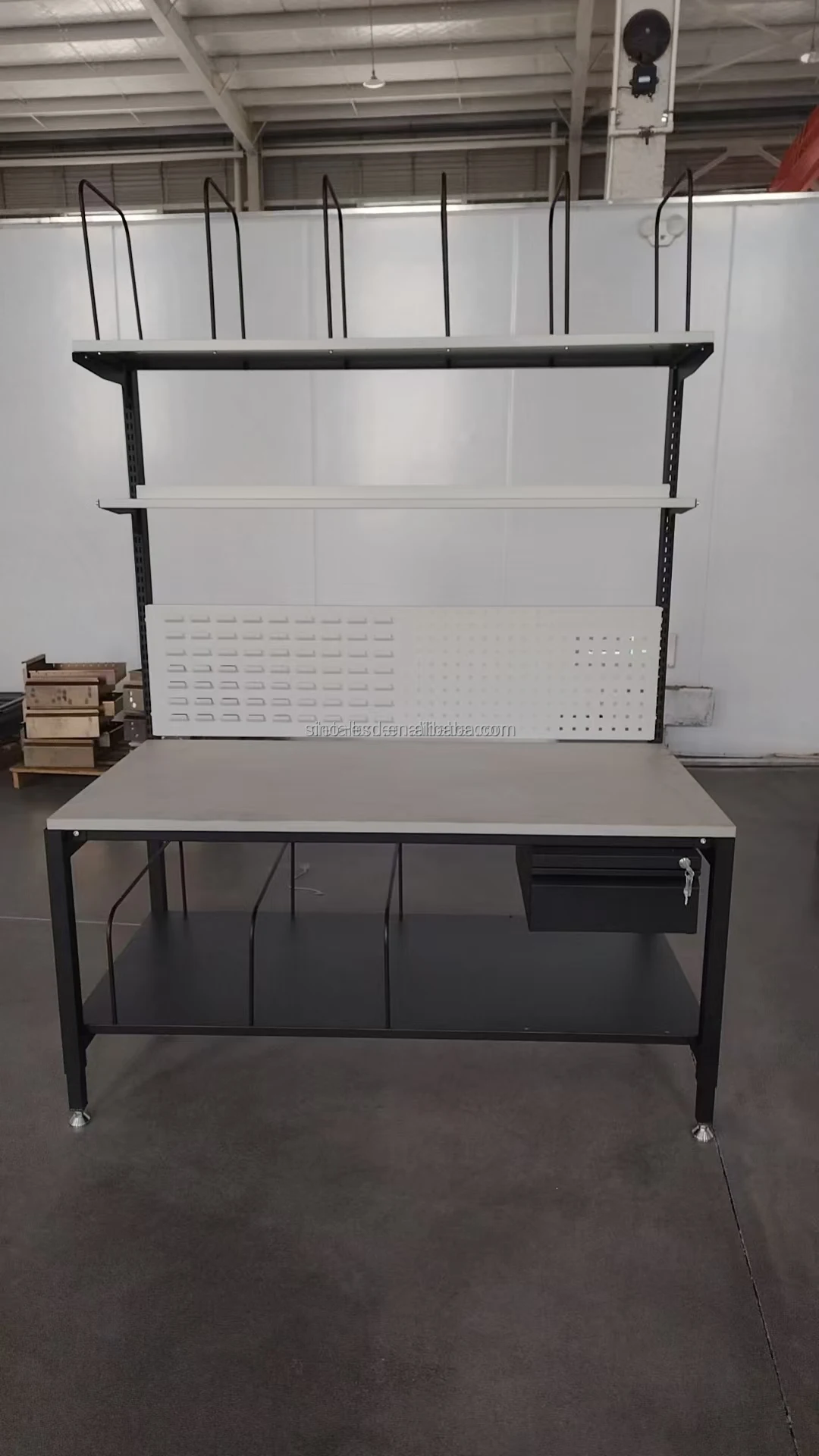 390USD Parcel Packing Table Functional Packaging Bubble Wrap Cutter Work Bench with Cartons Shelf