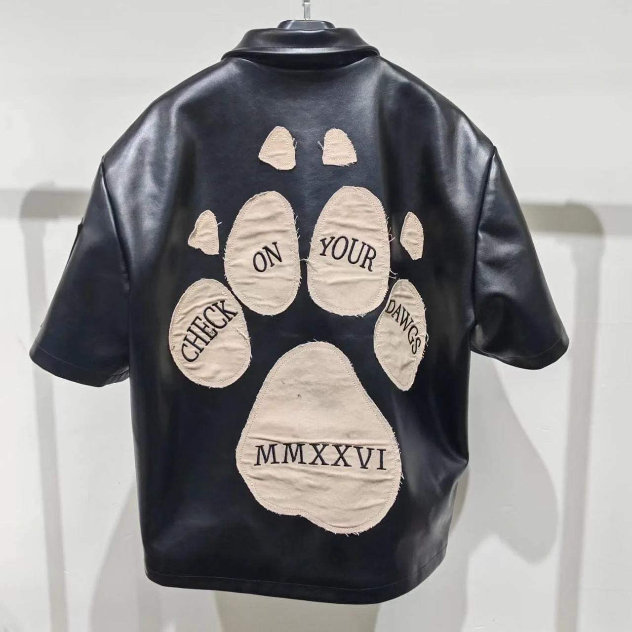 Custom Embossed Flame Paw Patch Faux Leather Short Sleeve Zip Shirt Men Boxy Streetwear Jacket Punk Loose Hip Hop Outerwear gallery 2