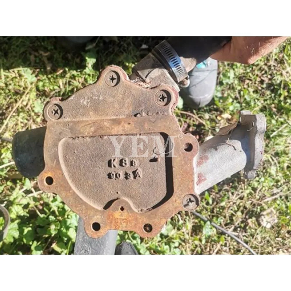 ED6 Water Pump for Nissan Universal Engine Parts
