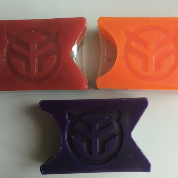 Специализированный восковой скейтборд, восковой шлифовальный воск, специально разработанный для скольжения и шлифовки, бесплатный образец, низкий минимальный объем заказа, услуги бесплатного дизайна