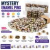 Scatola a sorpresa con badge in metallo a tema casuale