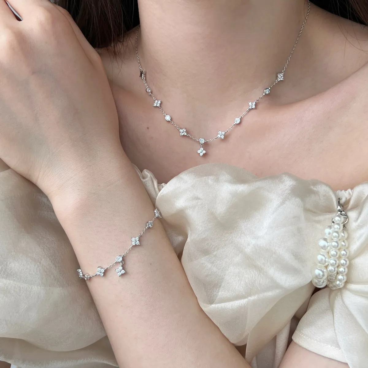 KAKODIY custom 5A Cubic Zirconia 925 Sterling Silver necklace women's matte four-leaf clover necklace bracelet jewelry set detail 2