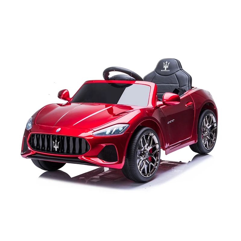 Maserati ロゴ入り ぬいぐるみ 2体セット Maserati ロゴ入り ぬいぐるみ 2体セット MASERATI