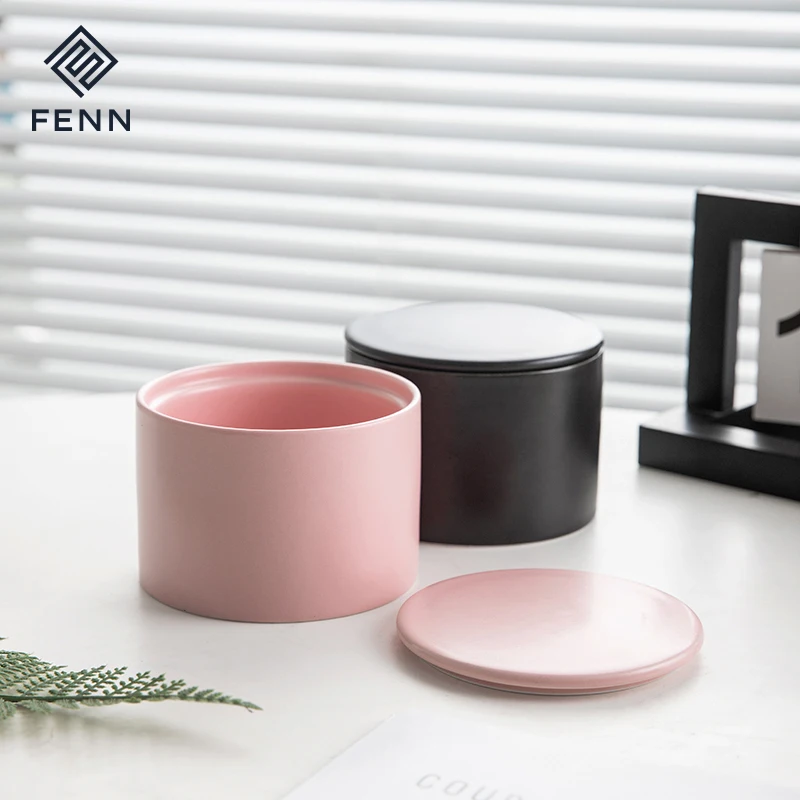 Nordic Matte Multiple Color Custom Porcelain Aromatherapy Fragrance Candle Vessel Empty Ceramic Candle Jar Custom Logo With Lid