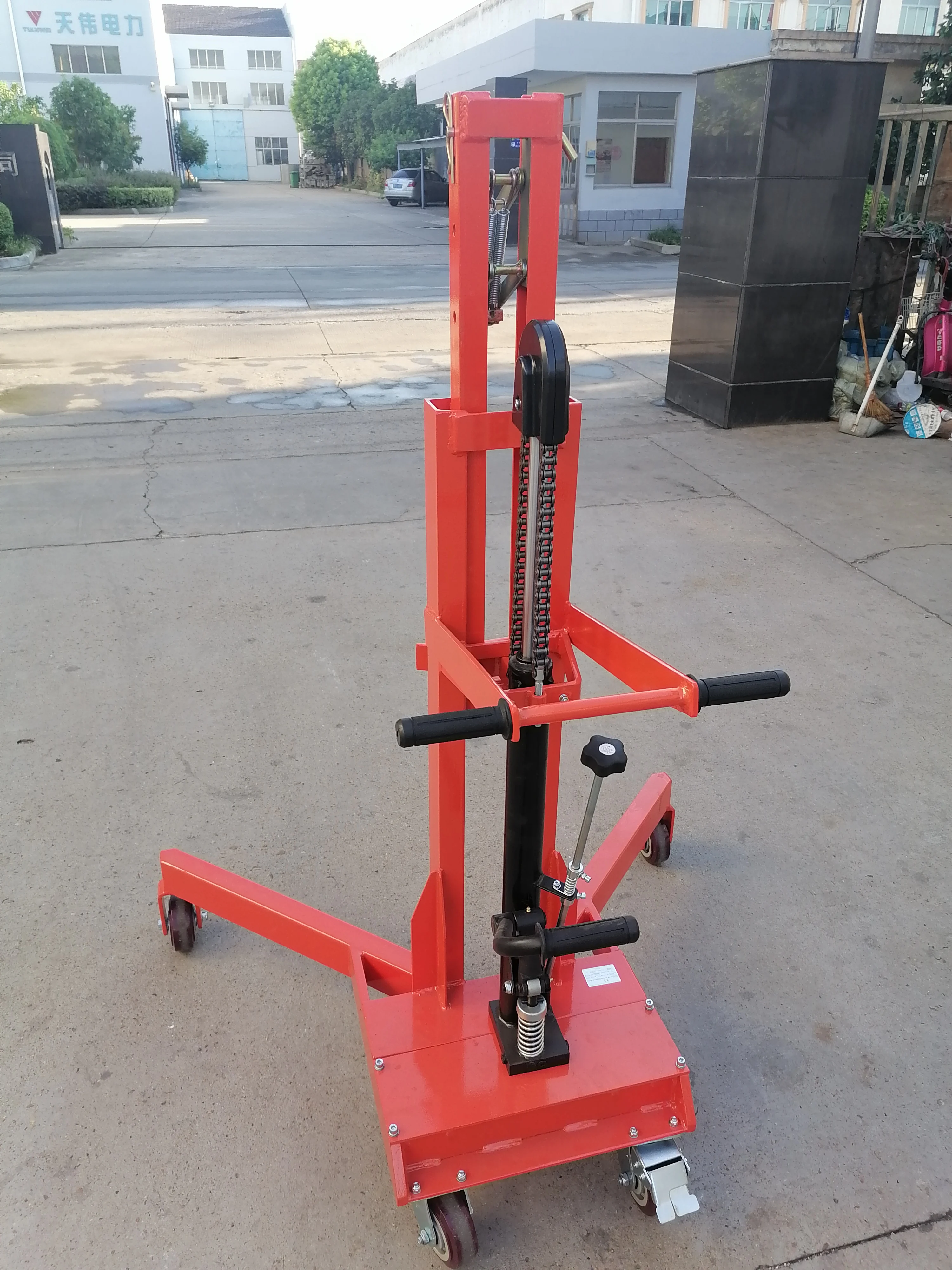 High Quality Manual Capacity 450kg Mobile Portable Oil Drum Handler Barrel Carrier Lifter Trolley Truck