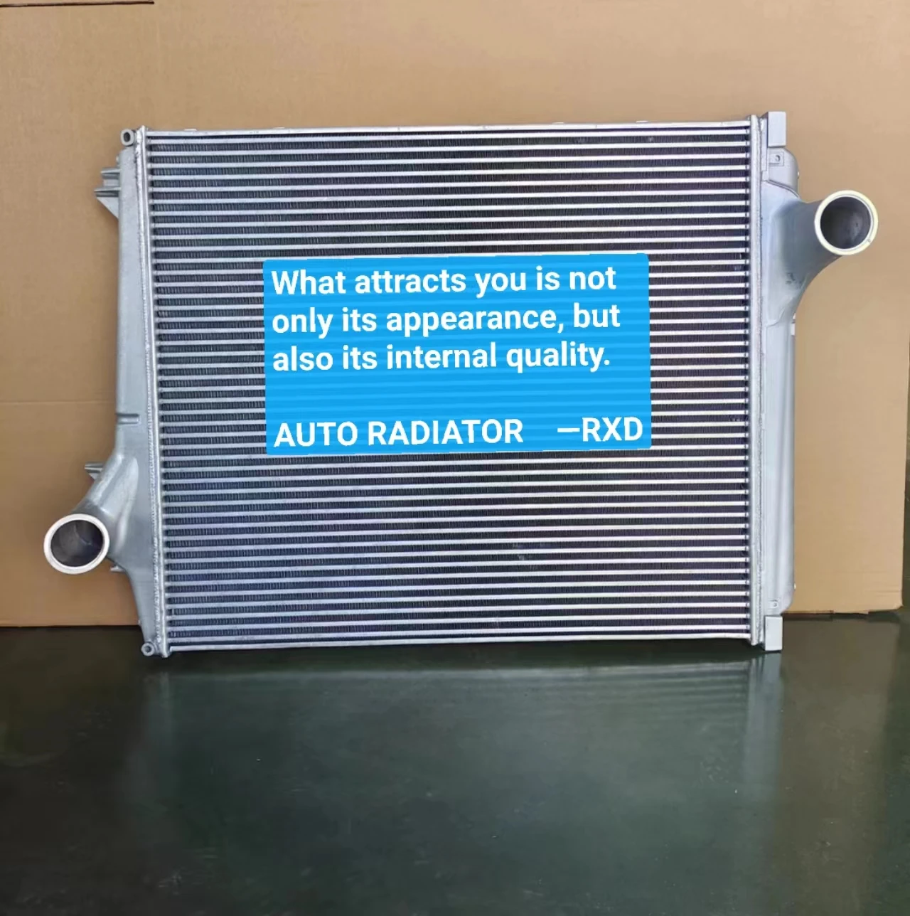 Auto Intercooler Truck Intercooler Aluminum Intercooler 21649511