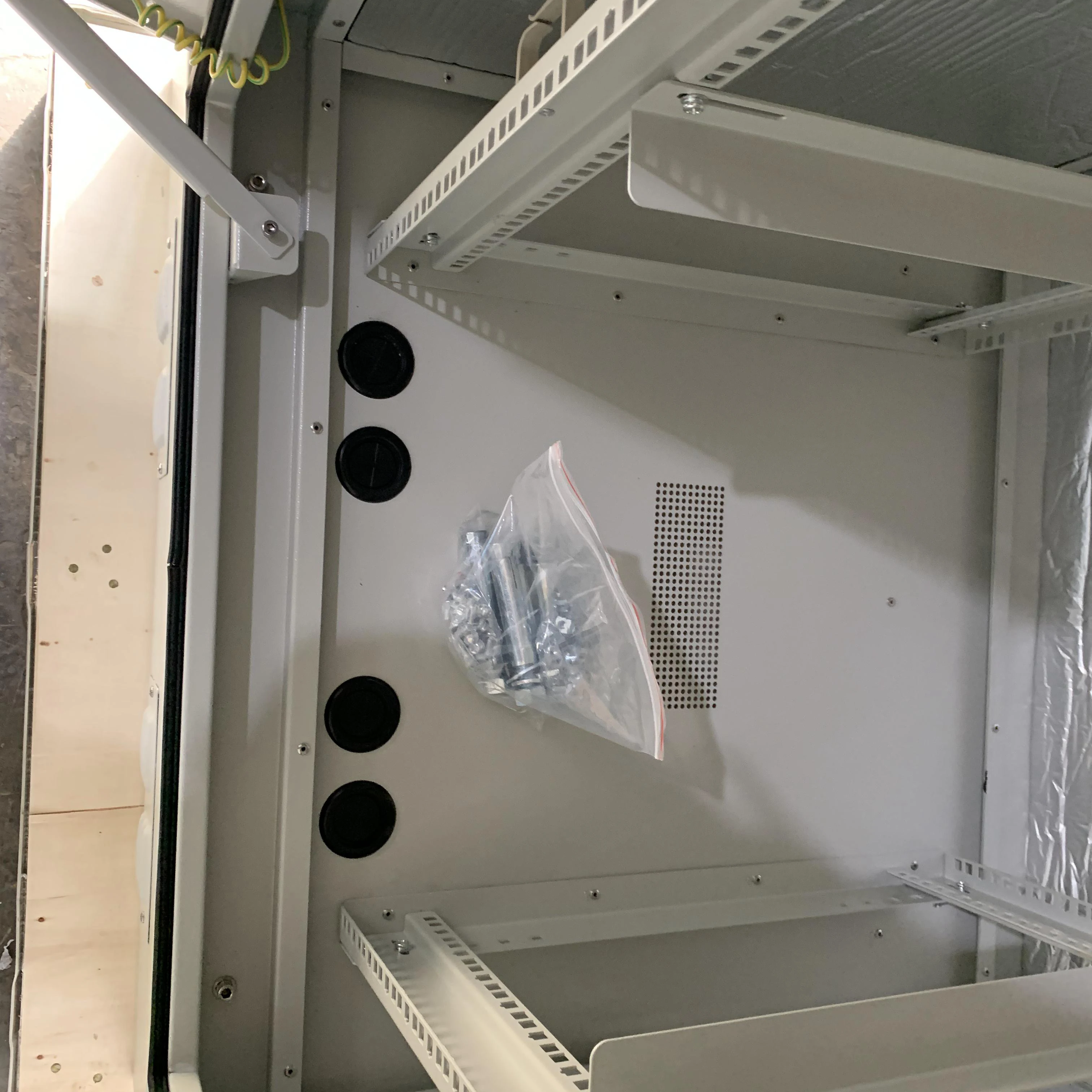 朗基ip55 19英寸户外电信机柜户外电信设备柜