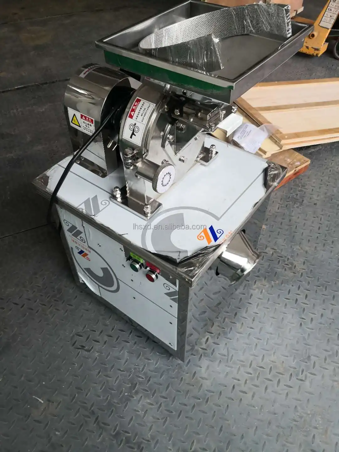 Порошок шлифовальный станок цена/сушеная машина для измельчения порошка чили/электрическая кофемолка специй