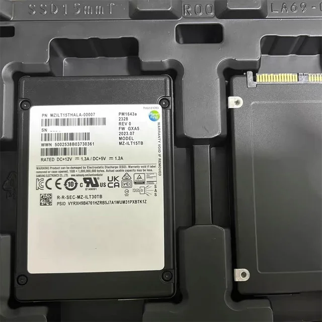 MZILT15THALA-00007 Pm1643a 15.36t Solid State Drive SAS SSD 16T 12GB Reference Version Brand New MZ-IL15TB MZILT15THALA-00007