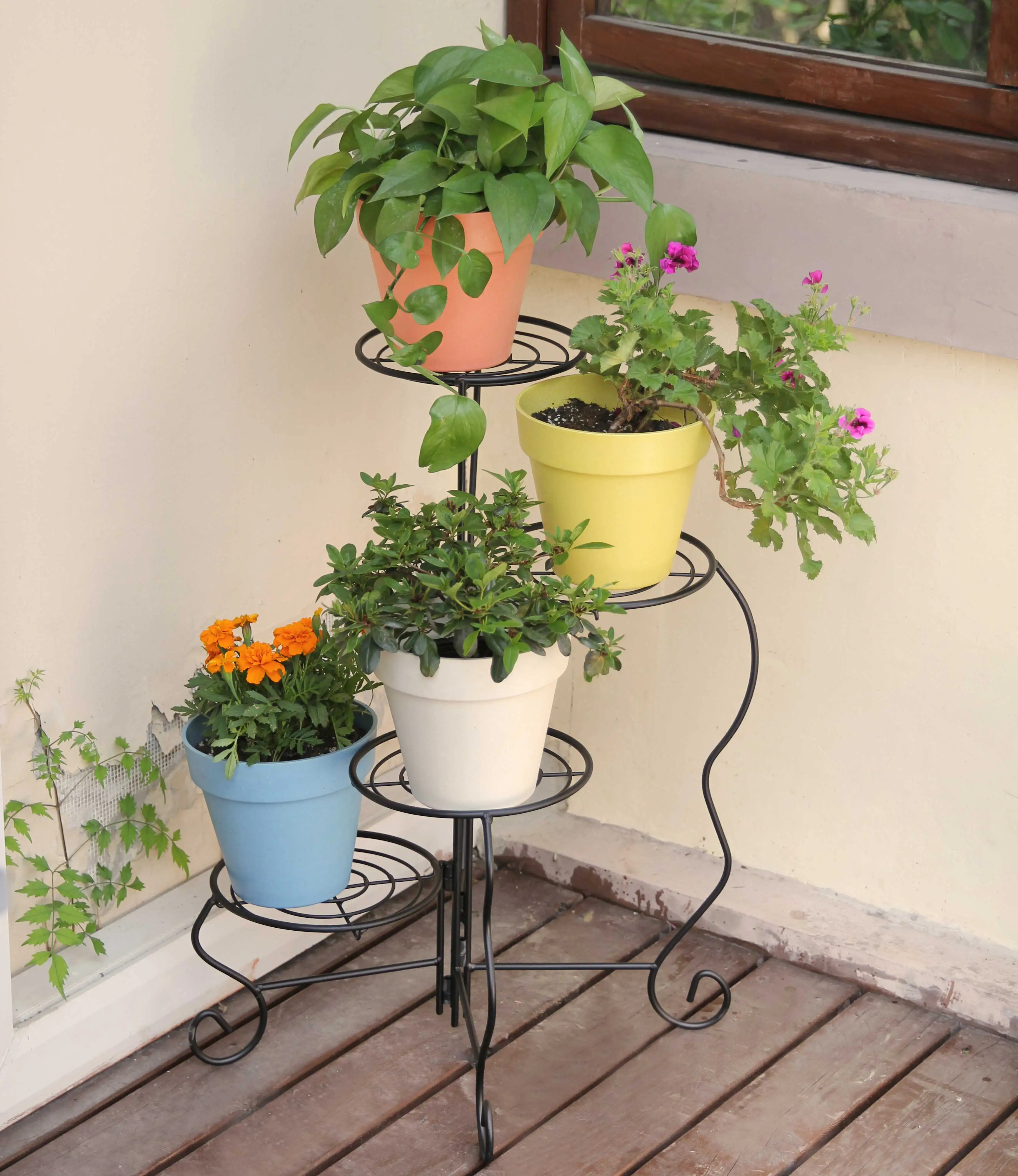 Supporto Per Piante In Metallo Nero A 2 Ripiani – Angolare, Per Interni/Esterni, 24x52x24 Cm, Carico 20 Kg