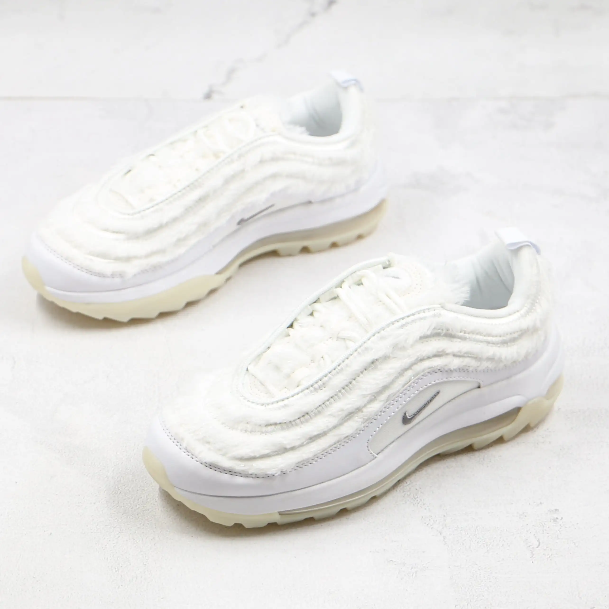 Tênis Feminino De Pelúcia,Top Qualidade,Branco,Nike Air Max 97,Sapatos Para  Mulheres - Buy Nike Air Max,Air Max 97,Air Max Sapatos Product on  Alibaba.com