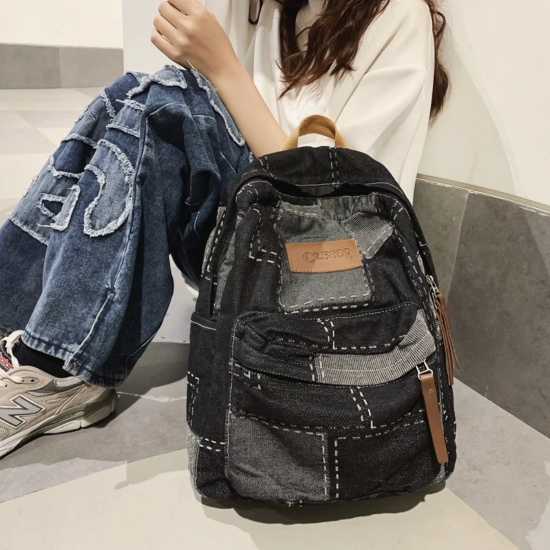 Vintage Denim Backpack - Retro Travel Daypack for Women display picture 1