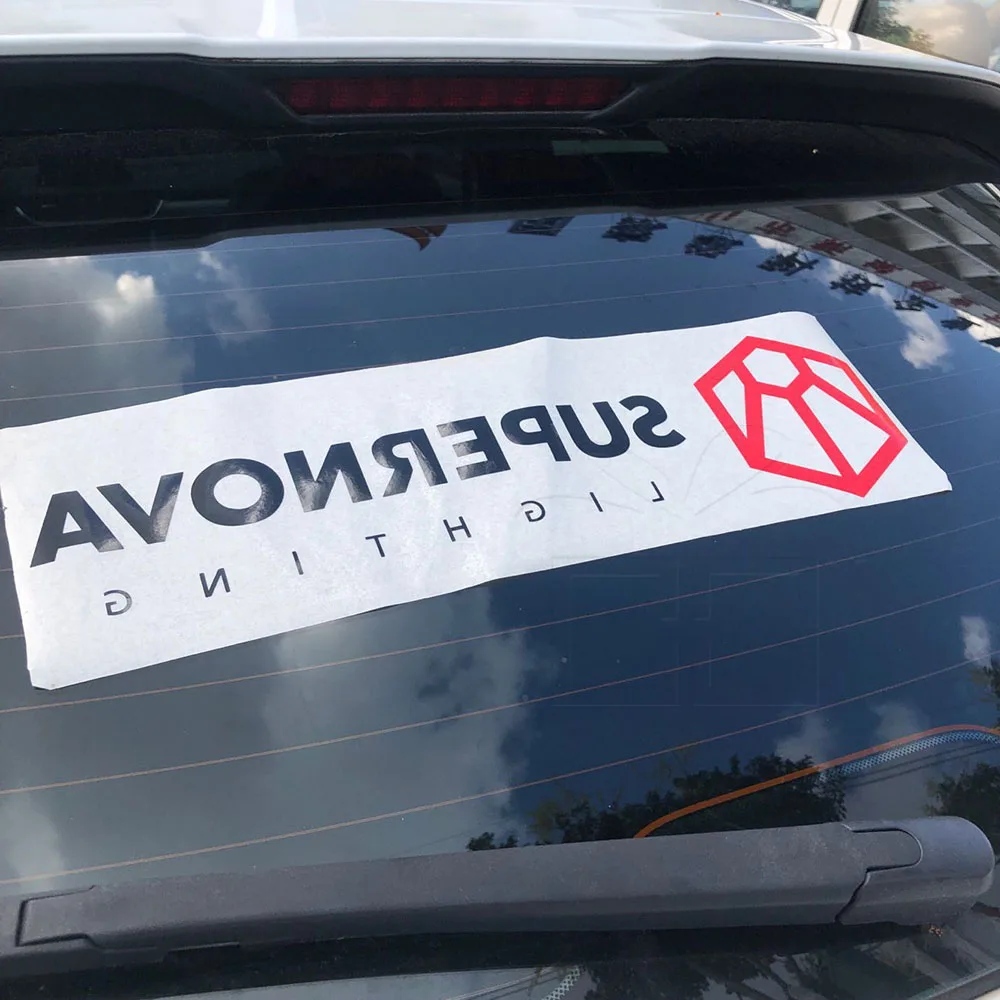 Виниловая наклейка разных цветов для использования на открытом воздухе