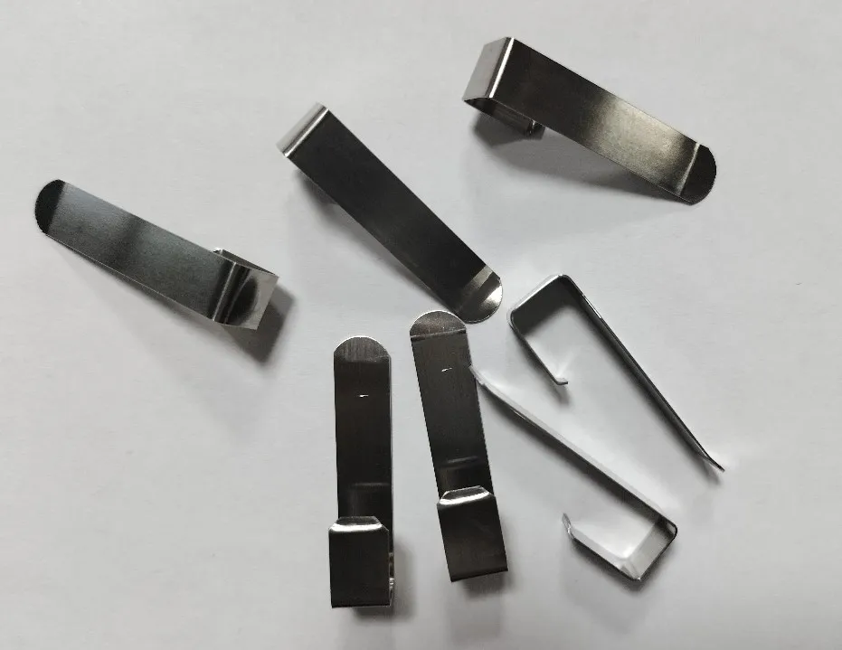 Изготовленный на заказ аппаратный плоский пружинный зажим из нержавеющей стали и пружинный зажим для денег и пружинный зажим для кнопок