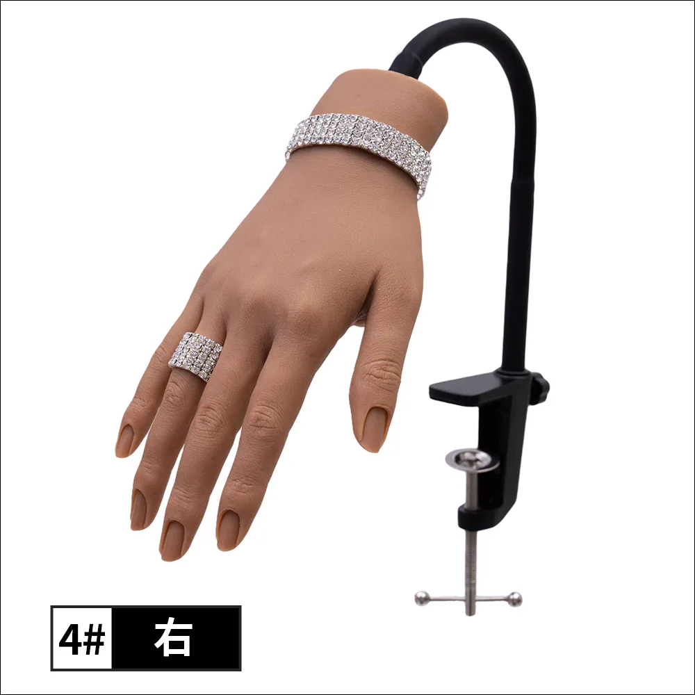 Тренировочная рука для маникюра