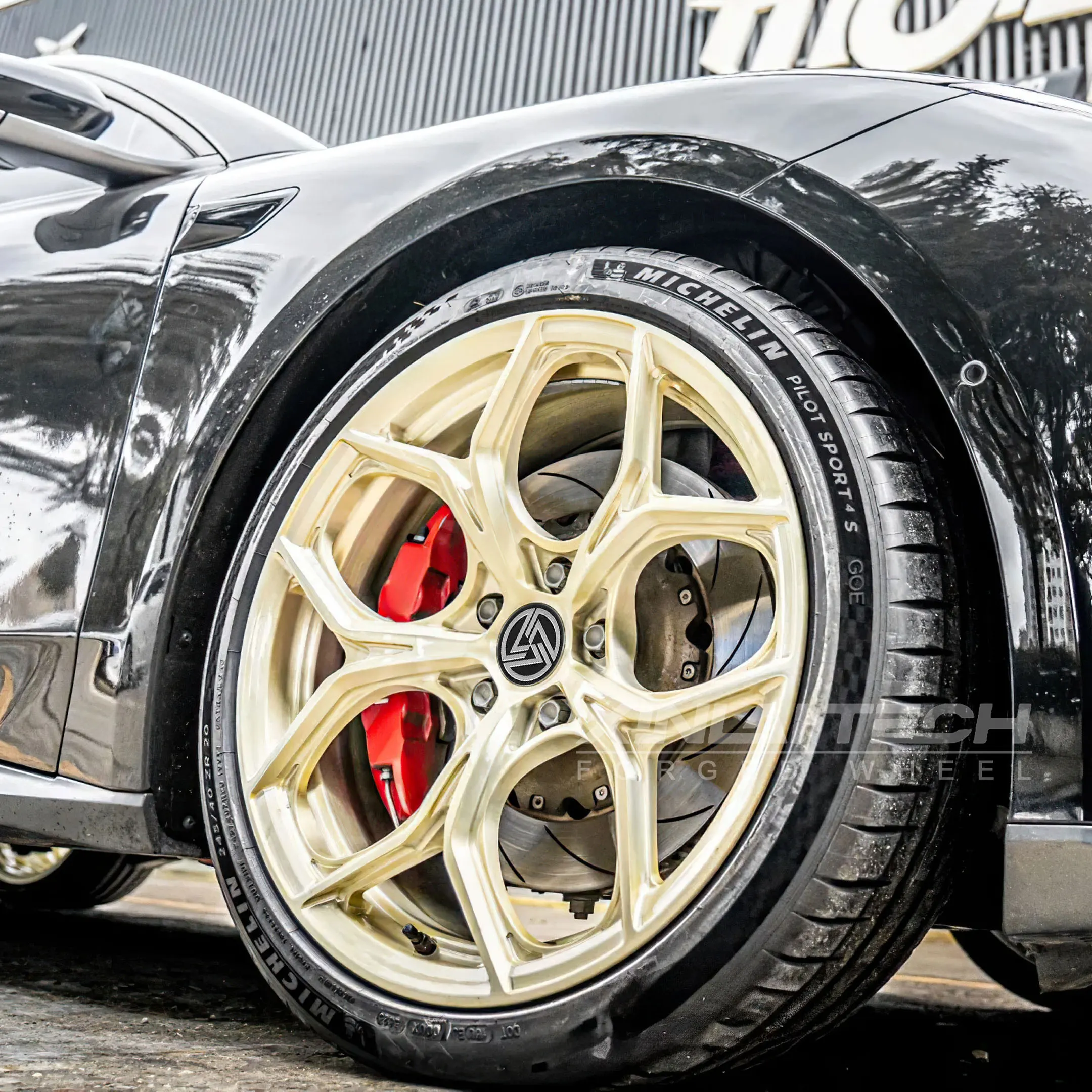 XL Champagne Gold Brushed 1-piece Monoblock Custom Forged Wheels Deep Concave 5x120 5x112 5x114.3 Racing Car Alloy Wheel - Image 1