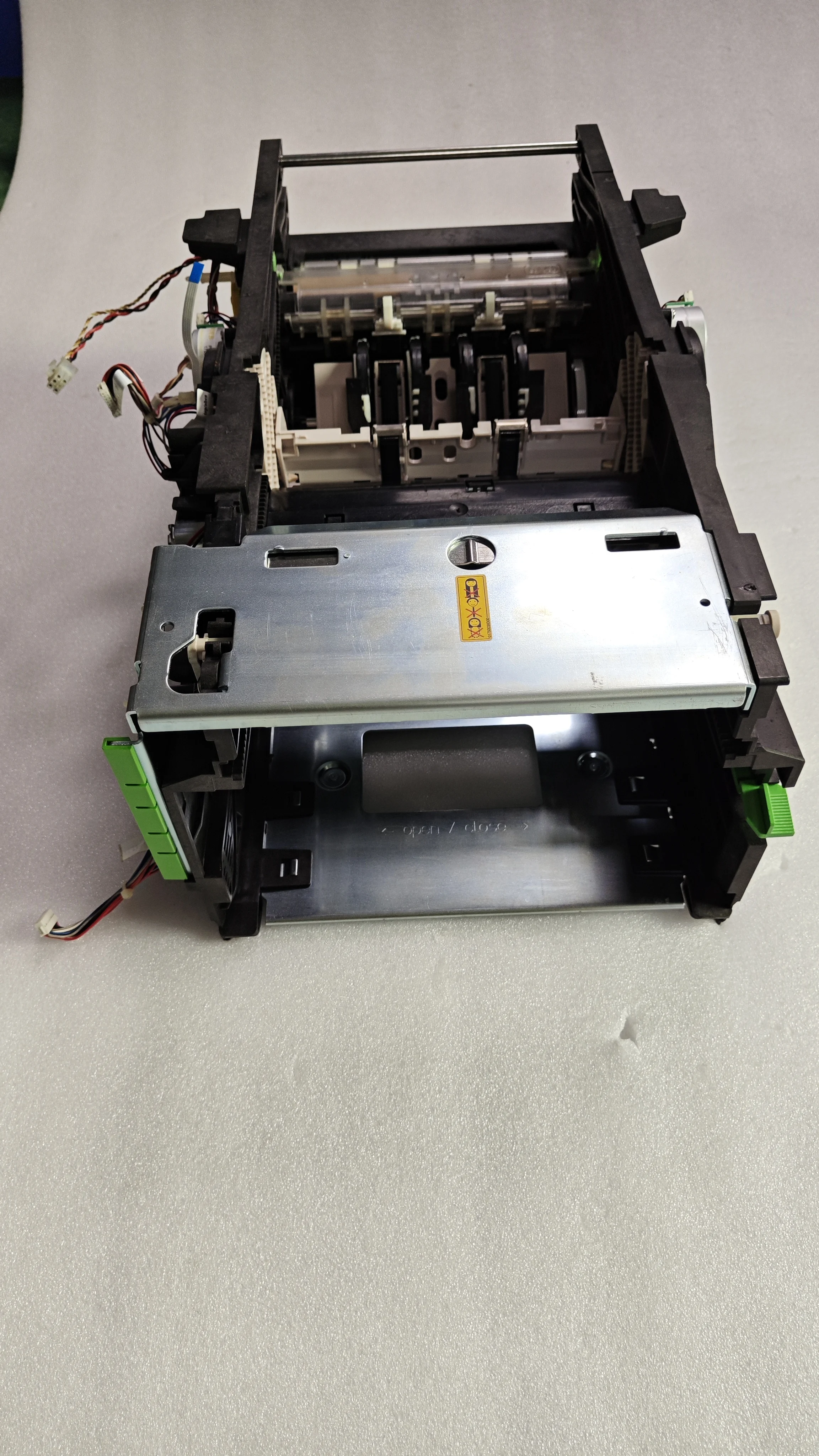 販売者ATM NCR 6687 Cassette Dispenser ATM Machine Parts - 90 Days Warranty